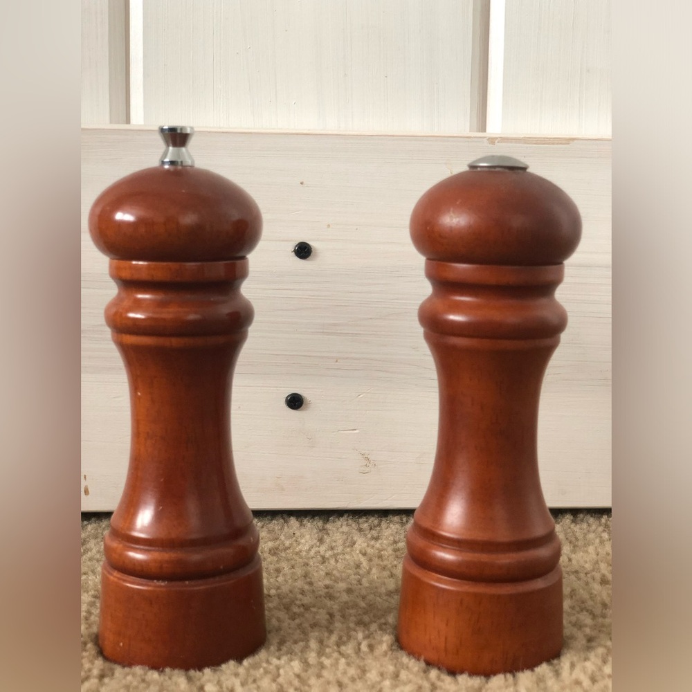Wood Salt and Pepper Shakers Set